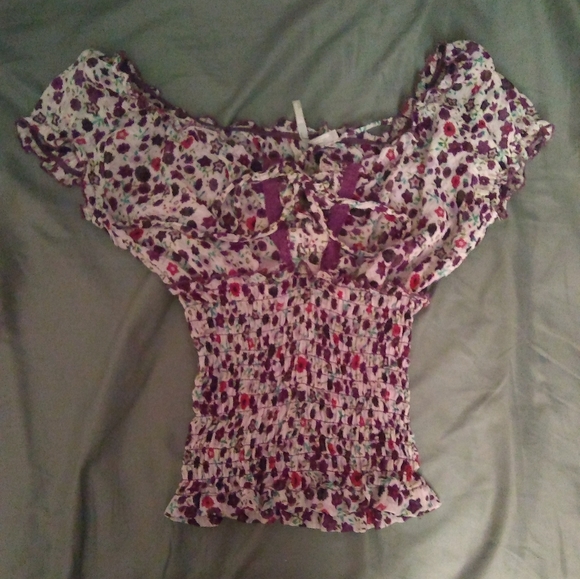 ⭐buy 2 get 1 free⭐Y2K asthetic, retro, peasant style crop top - Picture 1 of 5